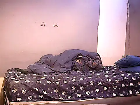 Snapshot of twinkerbell344 chatting on 01.18.26 twinkerbell344 online show from 01.18.26