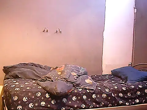 Snapshot of twinkerbell344 chatting on 02.28.26 twinkerbell344 online show from 02.28.26