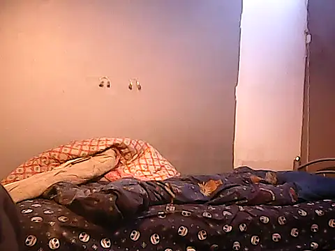 Snapshot of twinkerbell344 chatting on 03.12.26 twinkerbell344 online show from 03.12.26