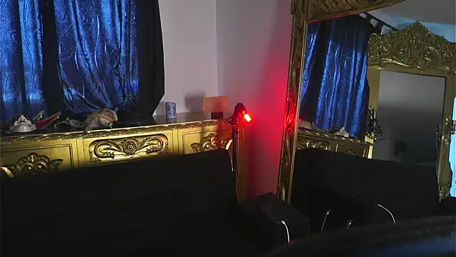 dantecoppolaa  online show from 01.05.25