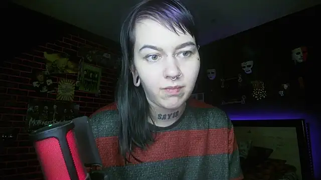 Snapshot of MoorderxDoll chatting on 11.23.25 MoorderxDoll online show from 11.23.25