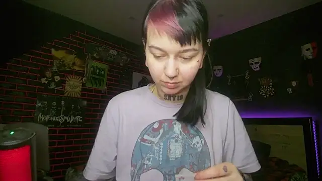 Snapshot of MoorderxDoll chatting on 03.06.26 MoorderxDoll online show from 03.06.26