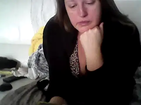 Snapshot of DragoneSFR chatting on 01.30.25 DragoneSFR online show from 01.30.25