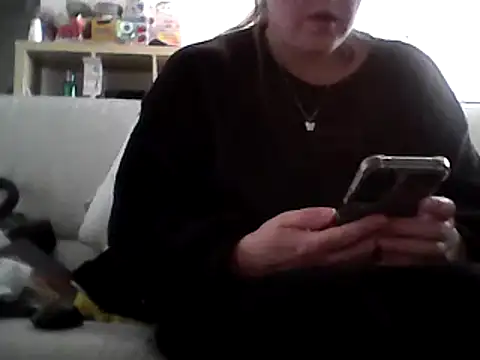 Snapshot of DragoneSFR chatting on 03.06.25 DragoneSFR online show from 03.06.25