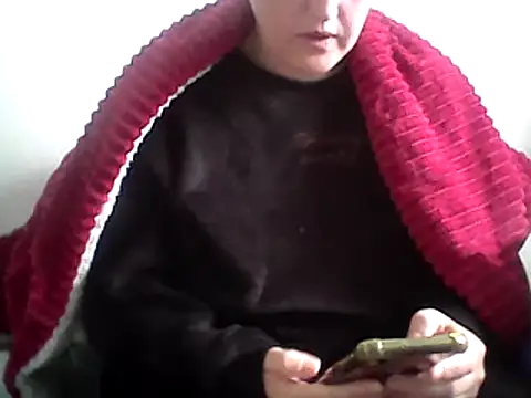 Snapshot of DragoneSFR chatting on 03.15.25 DragoneSFR online show from 03.15.25