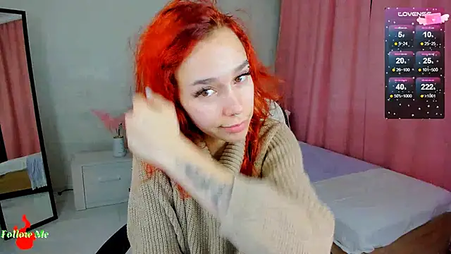 Snapshot of LeylaNoiry chatting on 01.04.25 LeylaNoiry online show from 01.04.25
