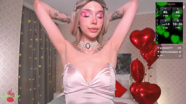 Snapshot of LeylaNoiry chatting on 02.14.25 LeylaNoiry online show from 02.14.25
