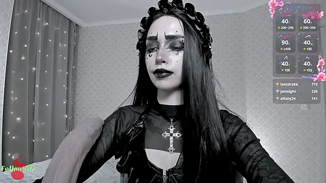 Snapshot of LeylaNoiry chatting on 03.22.25 LeylaNoiry online show from 03.22.25