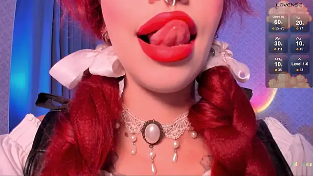 Snapshot of LeylaNoiry chatting on 10.02.25 LeylaNoiry online show from 10.02.25