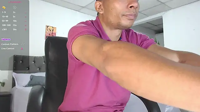 Aaronblack1  online show from 02.28.26