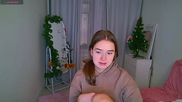 LovelyJessie online show from 12.15.25