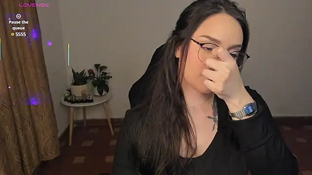 Snapshot of anaveleeez chatting on 03.06.25 anaveleeez online show from 03.06.25