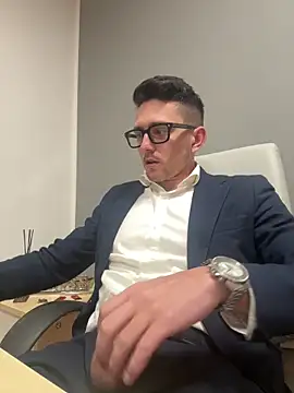 Snapshot of masterboss_ chatting on 02.27.26 masterboss online show from 02.27.26