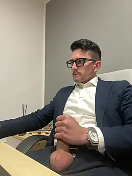 Snapshot of masterboss_ chatting on 03.04.26 masterboss online show from 03.04.26