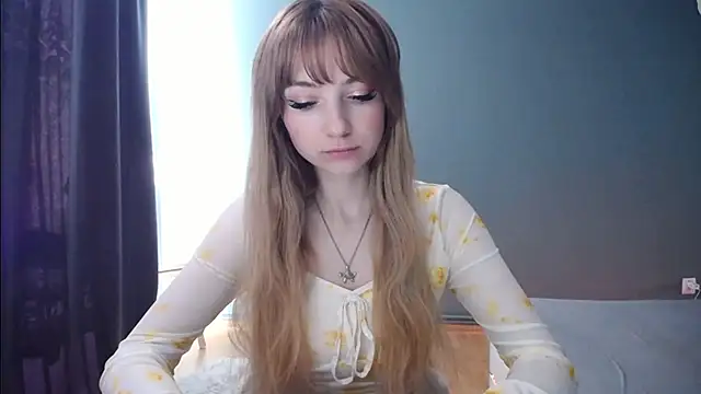 LuciaYoung online show from 02.21.25