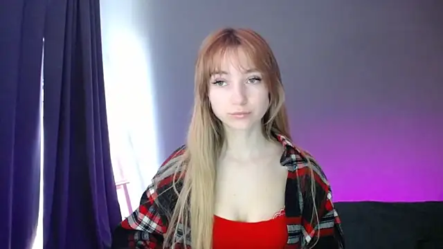 LuciaYoung online show from 03.03.25