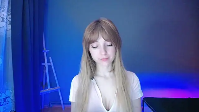 LuciaYoung online show from 03.09.25