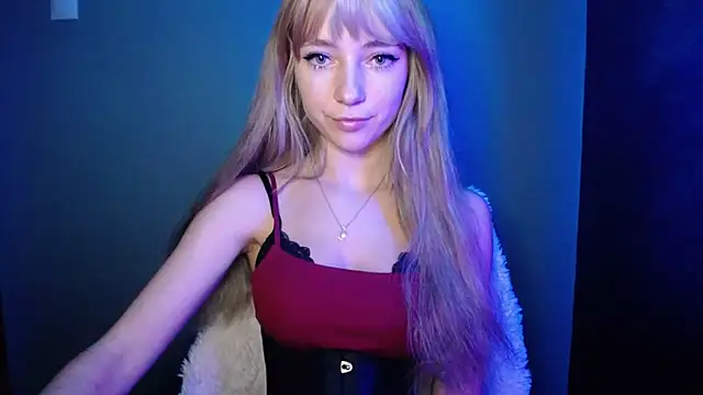 LuciaYoung online show from 10.24.25