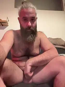 Snapshot of Grenn90 chatting on 12.25.24 Grenn90 online show from 12.25.24