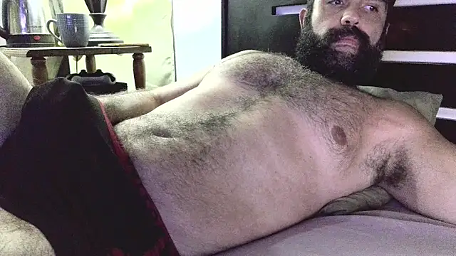 Snapshot of machoathome chatting on 01.17.25 machoathome online show from 01.17.25