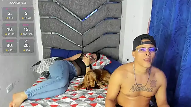 Latinos couples online show from 08.09.26