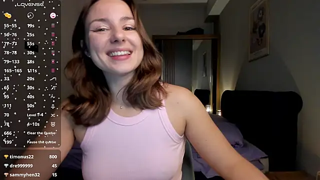 ThreeshaWhite online show from 12.02.25