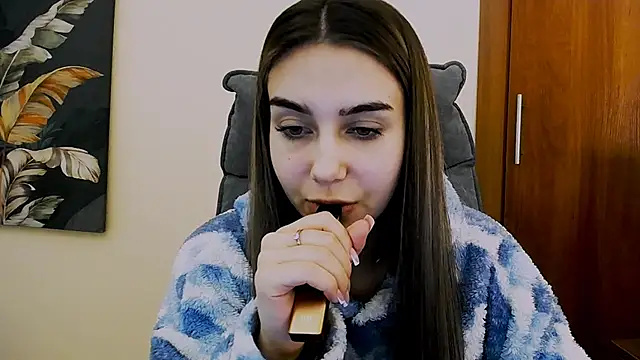 Lili magic online show from 03.12.25