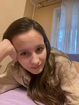 Snapshot of babywaifu chatting on 12.20.24 babywaifu online show from 12.20.24