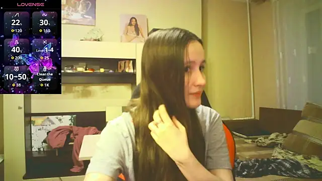 Snapshot of babywaifu chatting on 10.05.25 babywaifu online show from 10.05.25