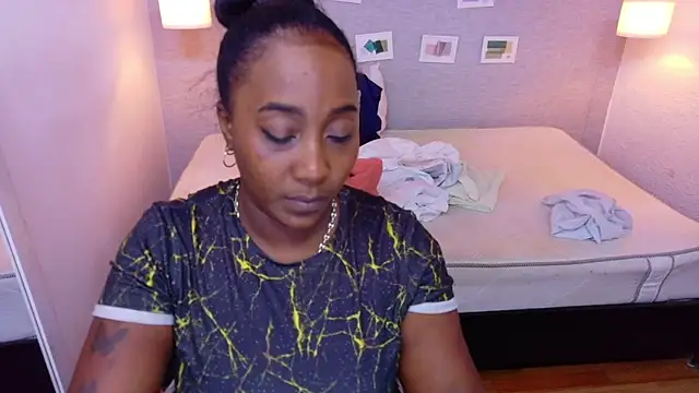 kiara evanss online show from 04.30.26