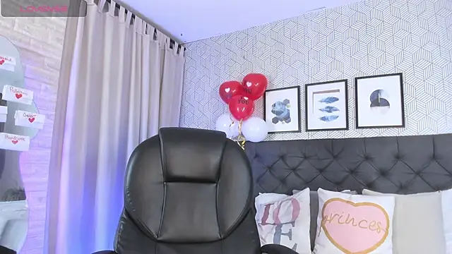 Snapshot of emma__smith1 chatting on 02.15.25 emma smith1 online show from 02.15.25