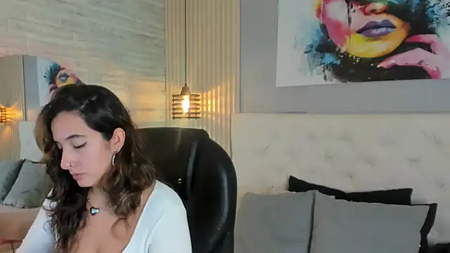 Snapshot of emma__smith1 chatting on 03.02.25 emma smith1 online show from 03.02.25