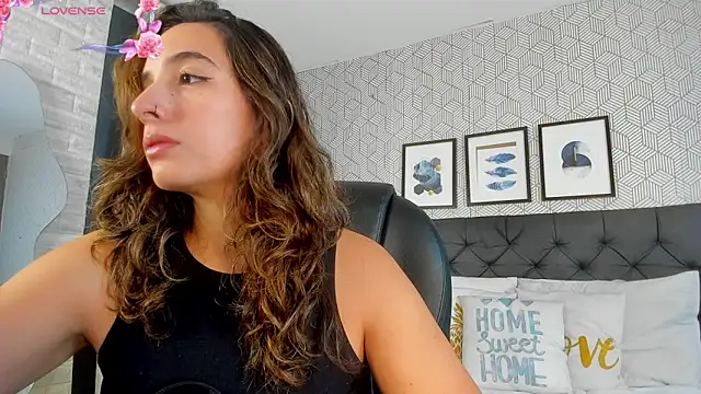 Snapshot of emma__smith1 chatting on 03.10.25 emma smith1 online show from 03.10.25