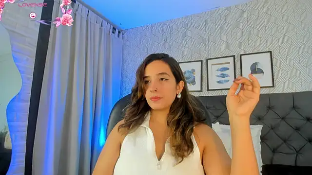 Snapshot of emma__smith1 chatting on 03.11.25 emma smith1 online show from 03.11.25