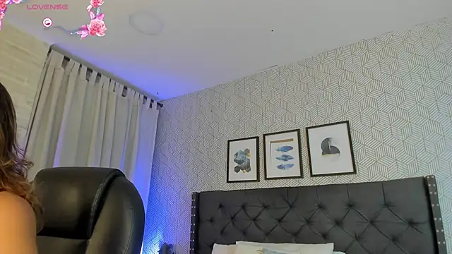 Snapshot of emma__smith1 chatting on 03.15.25 emma smith1 online show from 03.15.25