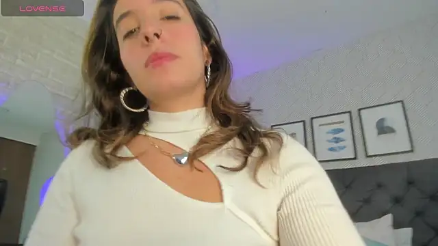 Snapshot of emma__smith1 chatting on 03.19.25 emma smith1 online show from 03.19.25