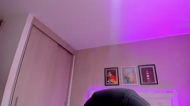 Snapshot of emma__smith1 chatting on 02.21.26 emma smith1 online show from 02.21.26