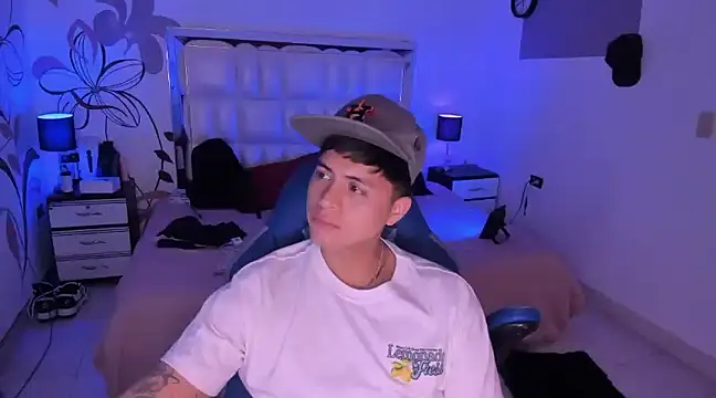 Snapshot of Niicky1_ chatting on 01.03.25 Niicky1  online show from 01.03.25