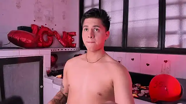 Snapshot of Niicky1_ chatting on 02.15.25 Niicky1  online show from 02.15.25