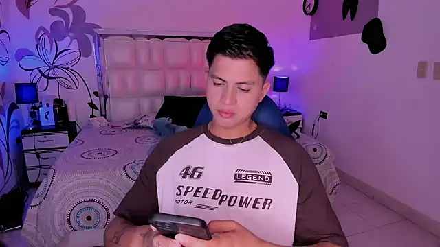 Snapshot of Niicky1_ chatting on 02.21.25 Niicky1  online show from 02.21.25