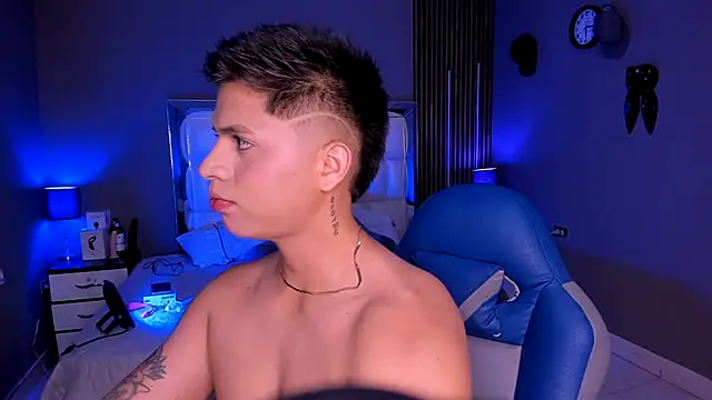 Snapshot of Niicky1_ chatting on 09.24.25 Niicky1  online show from 09.24.25