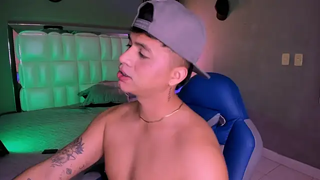 Niicky1  online show from 12.01.25