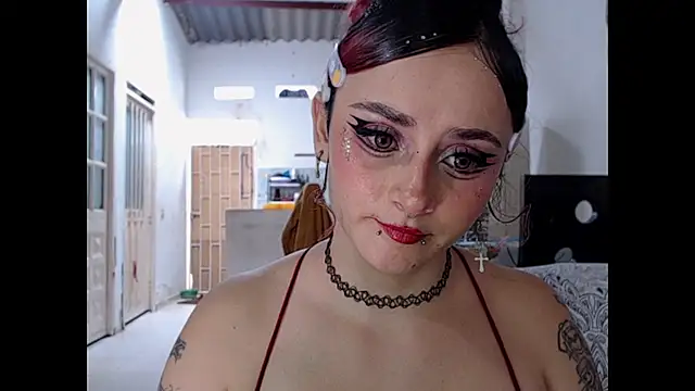 Snapshot of kitty22_ chatting on 04.18.26 kitty22 online show from 04.18.26