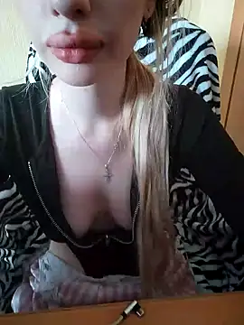 Elza kom online show from 03.14.25