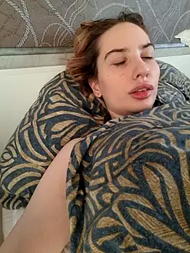 Snapshot of Elza_kom chatting on 02.06.26 Elza kom online show from 02.06.26