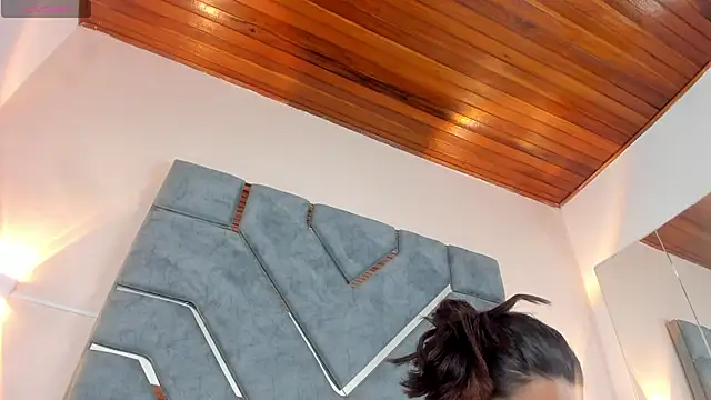 LucciaPorter online show from 01.06.26