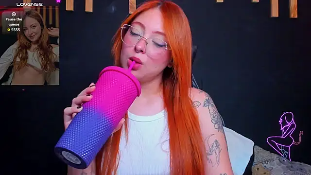 Snapshot of izyzys_baker chatting on 04.03.26 izyzys baker online show from 04.03.26