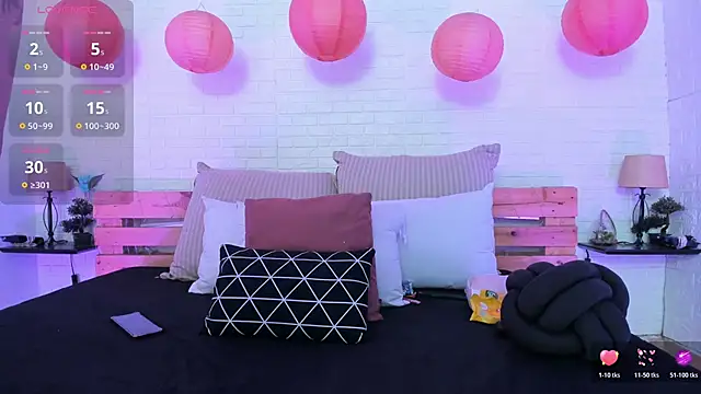 isabella simons online show from 11.11.25