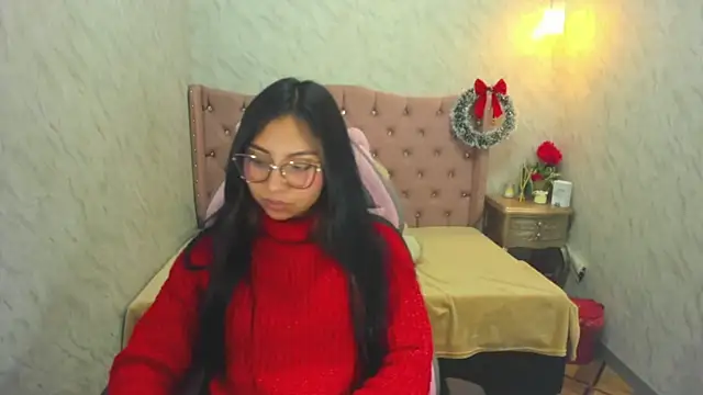 XSmaggiiee online show from 12.31.24