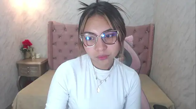 XSmaggiiee online show from 03.13.25